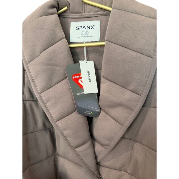 SPANX AirEssentials Puffsentials Vest Smoke Shawl Collar Pockets Size Large NWT - Picture 4 of 10